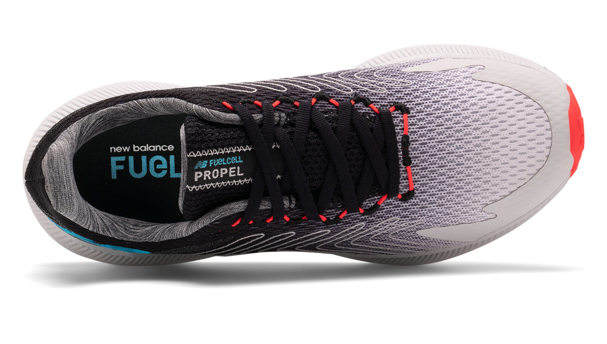 New Balance FuelCell Propel